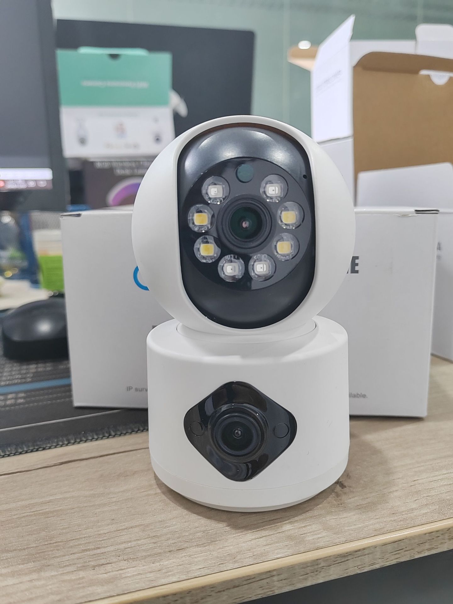 Baby Products Video - Kamera Dome IP PTZ Nirkabel YI